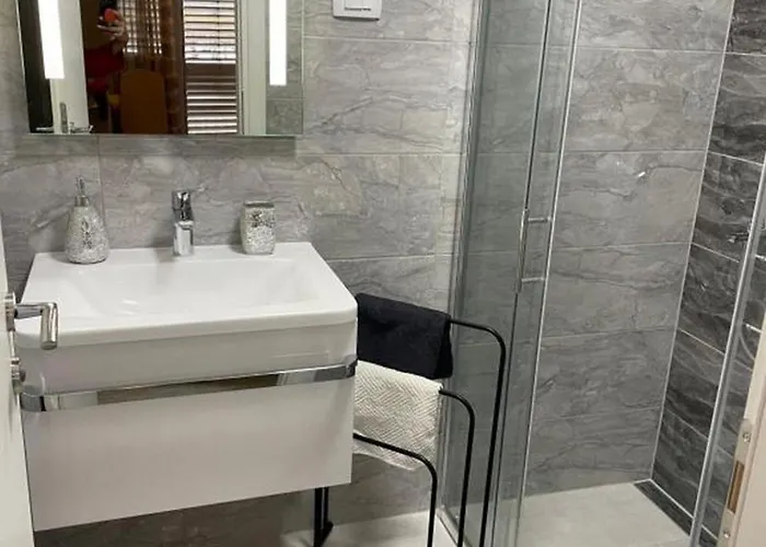 Daire Beachfront Srima