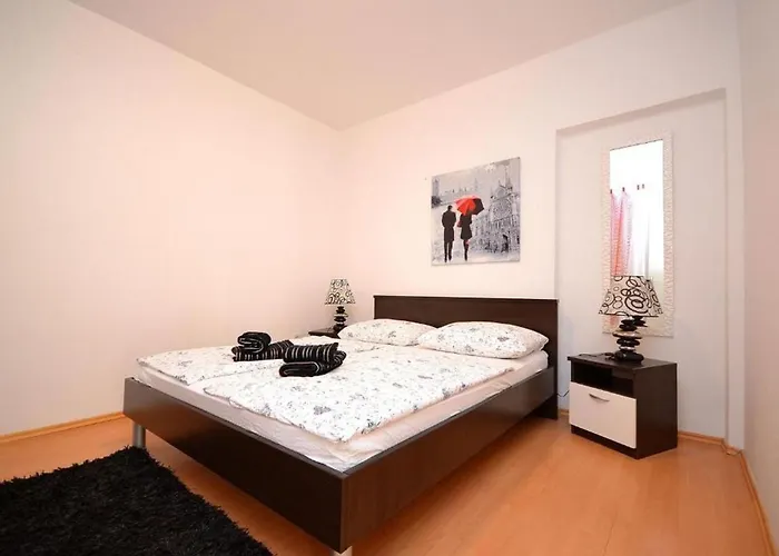 Beachfront Daire Srima